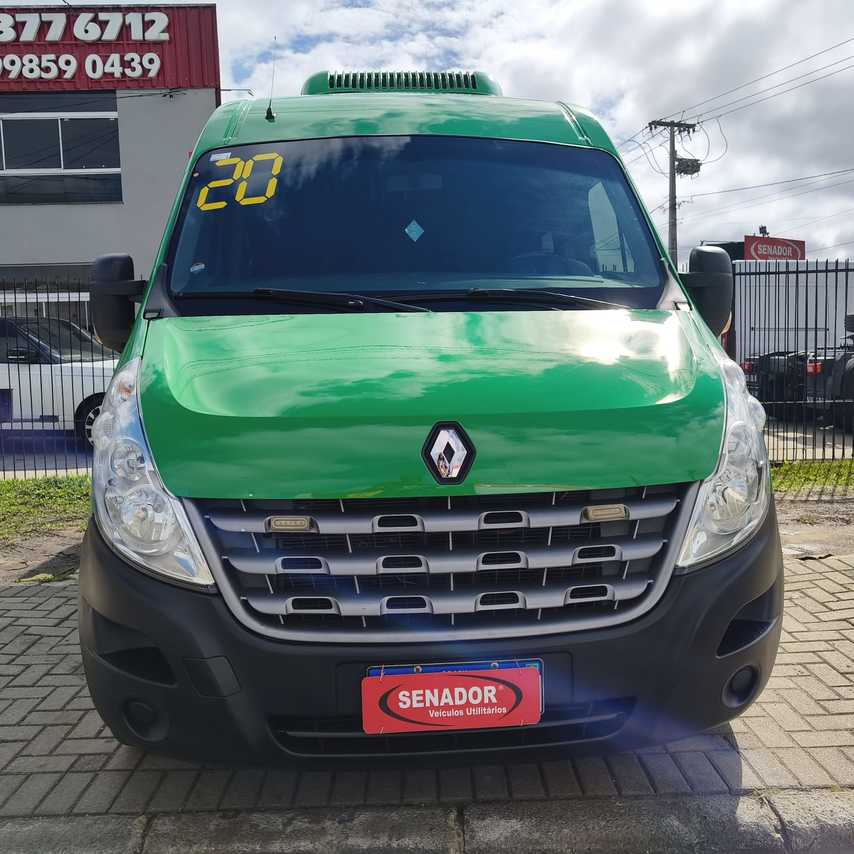 Renault Master Minibus - 19/20 2