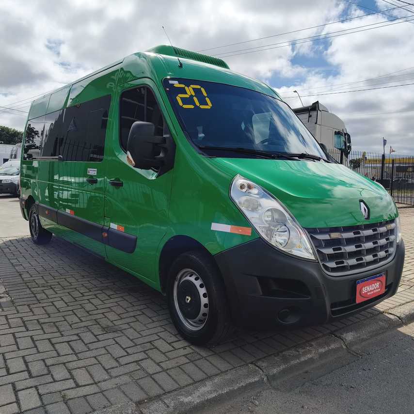 Renault Master Minibus - 19/20 3