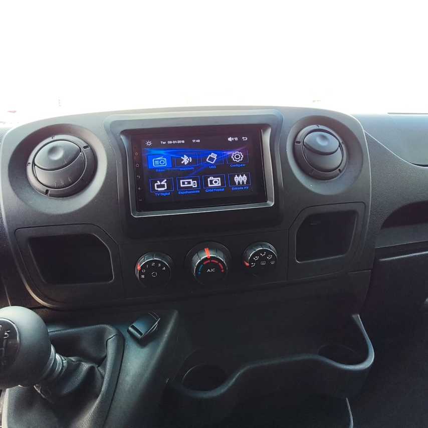 Renault Master Minibus - 19/20 14