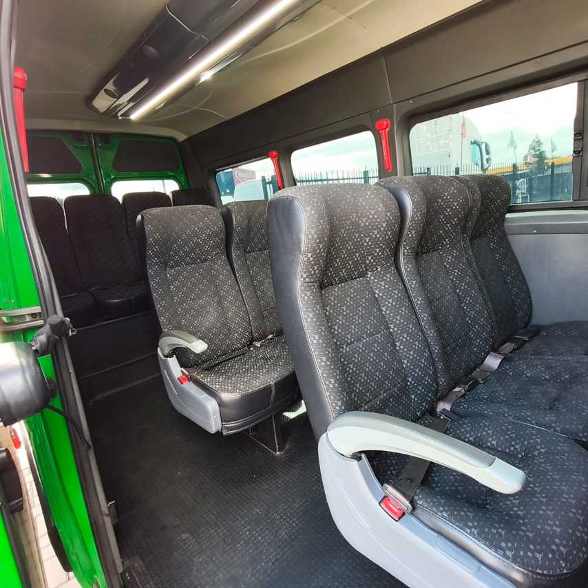 Renault Master Minibus - 19/20 16