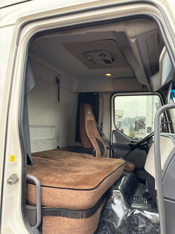 Volvo VM 270 - 16/17 11