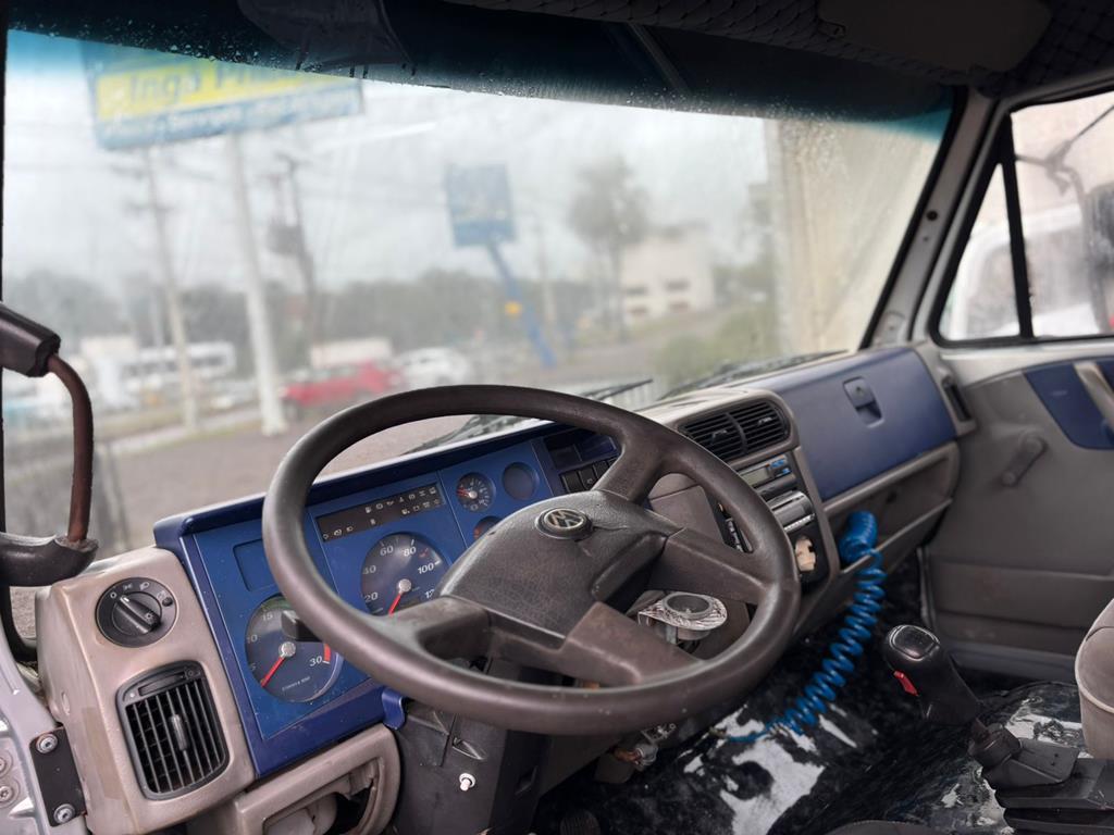 Volkswagen 23 220 - 05/05 9