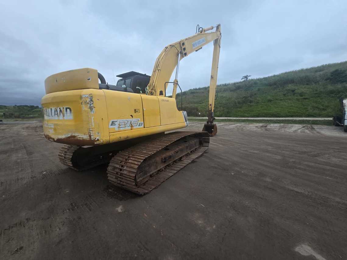New Holland E215B - 12/12 2