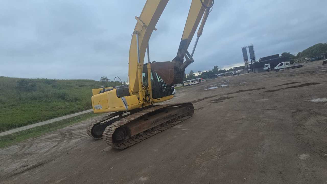 New Holland E215B - 12/12 6