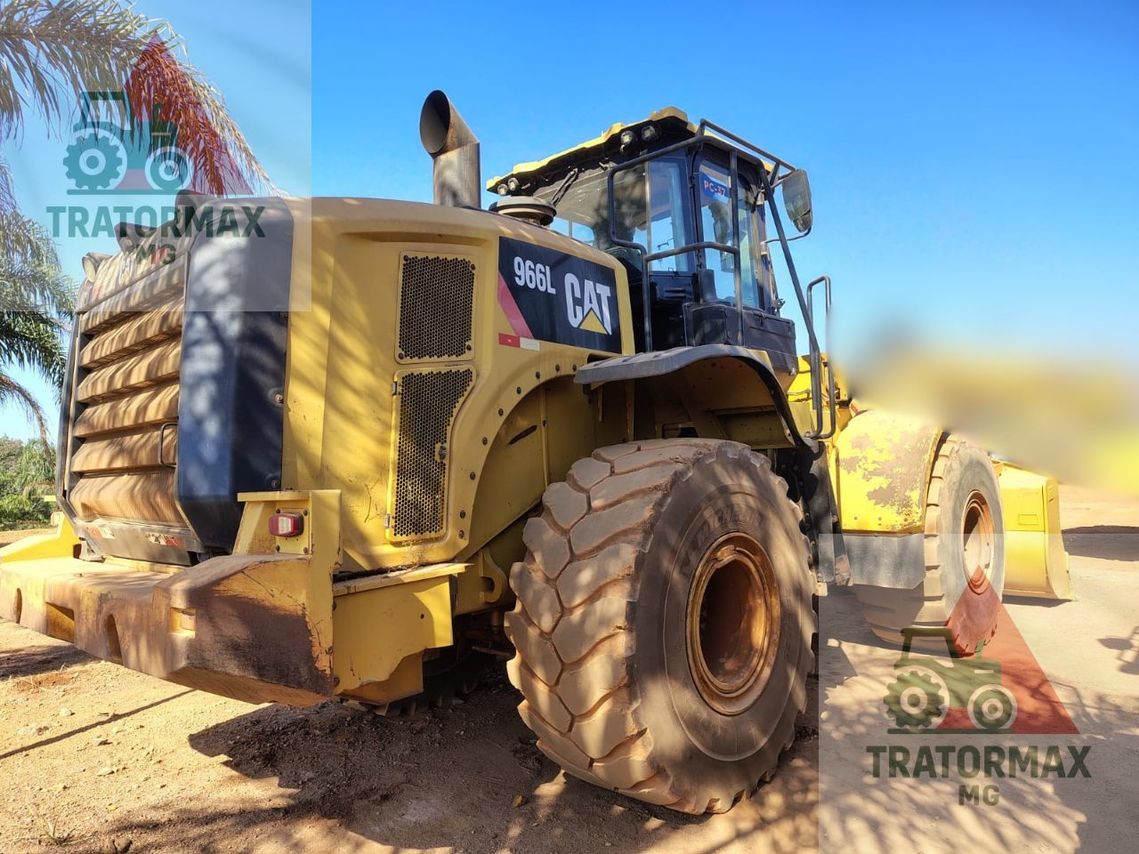 Caterpillar  966L - 18/18 4