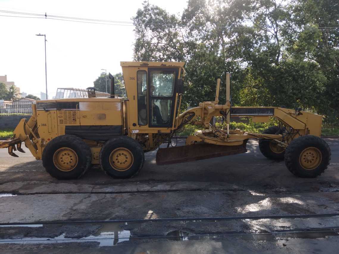 Caterpillar 140H - 05/05 4