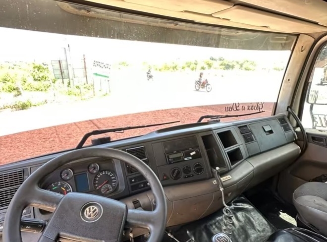 Volkswagen 24-280 E Constellation 8x2 - 18/19 3