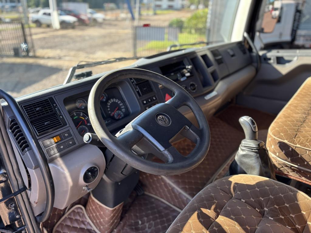 Volkswagen 24 330 - 16/17 7