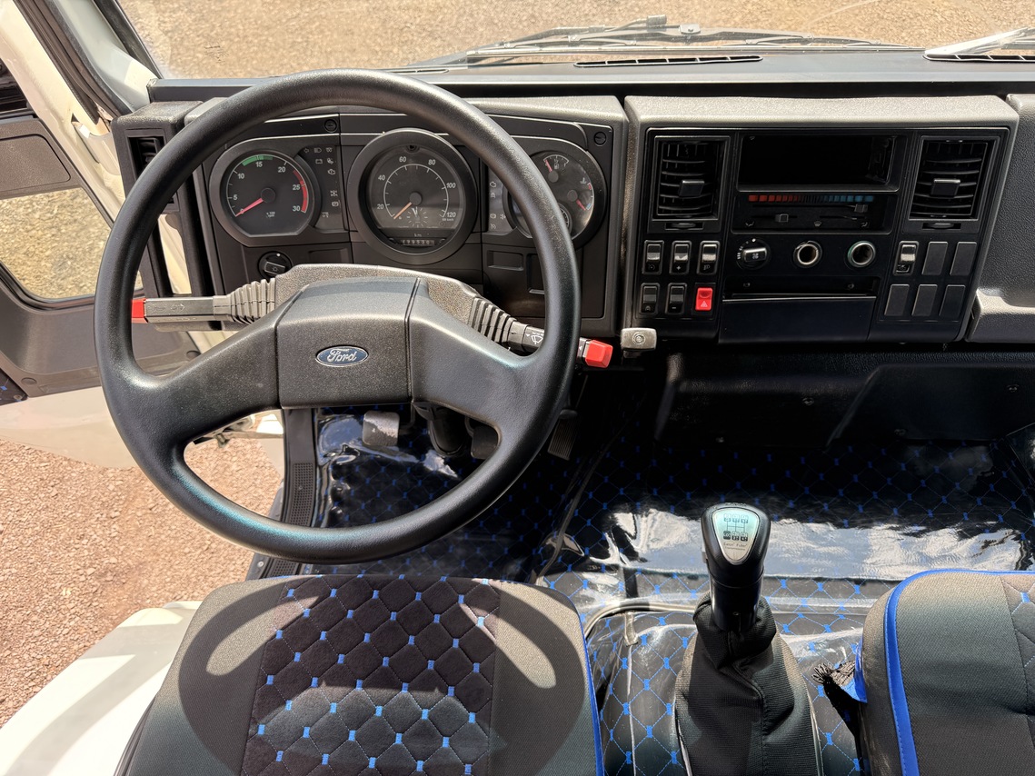 Ford Cargo4532 - 08/08 12