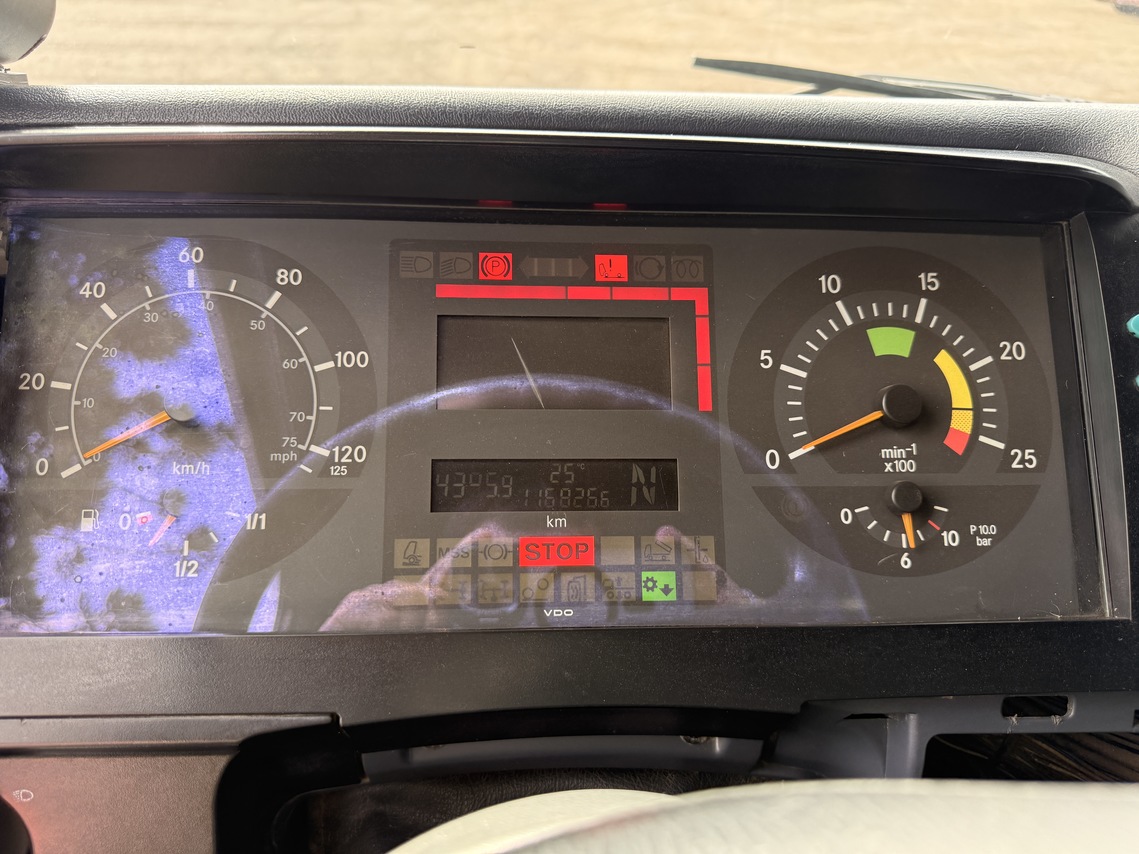 Mercedes Benz MB 1944 - 04/04 17