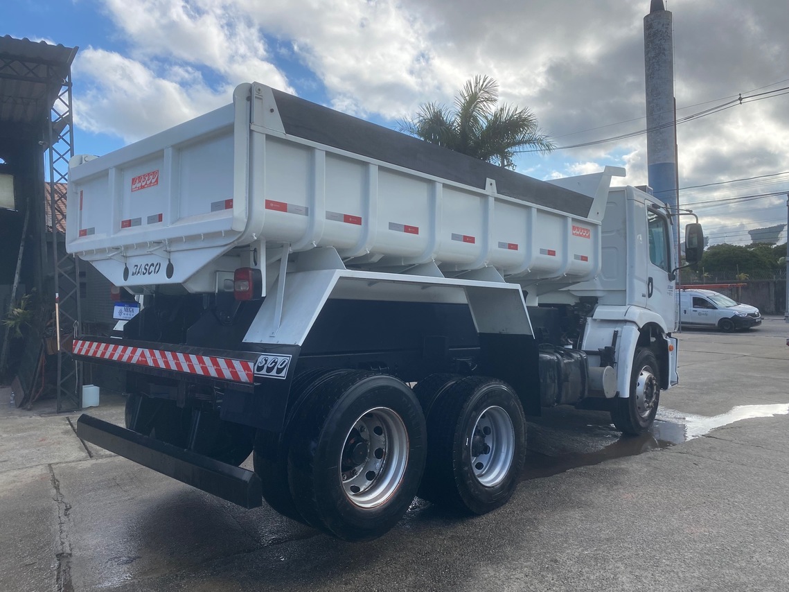 Volkswagen 24-280 E Constellation 6x2 - 15/16 4