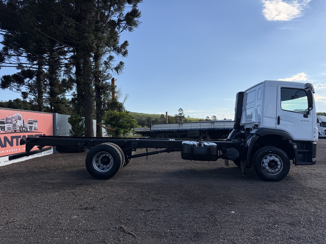 Volkswagen 17-230 E Constellation (DIESEL)(E5) - 16/17 3
