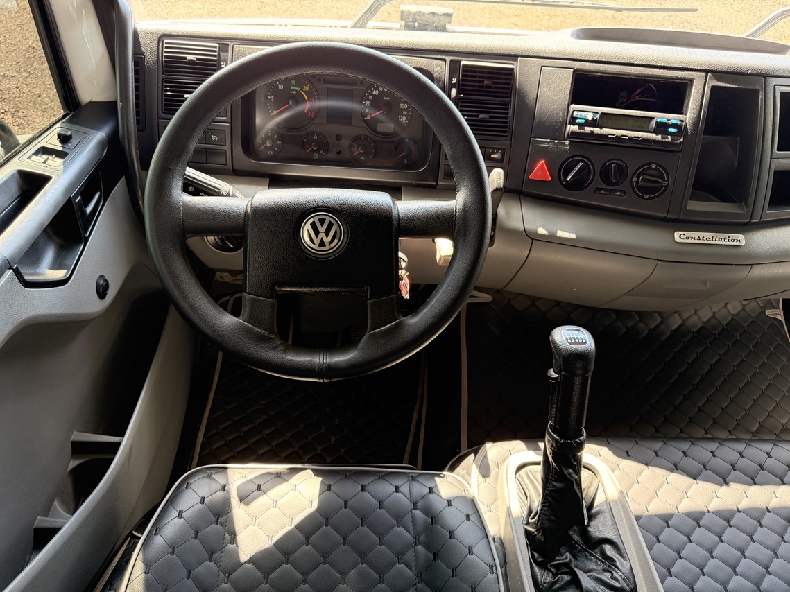 Volkswagen 19-320 Constellation - 08/08 12