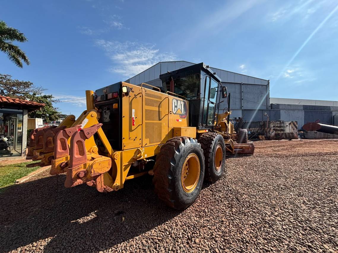 Caterpillar 140K - 21/21 7