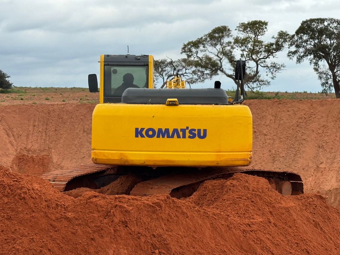 Komatsu PC200 - 10/10 6