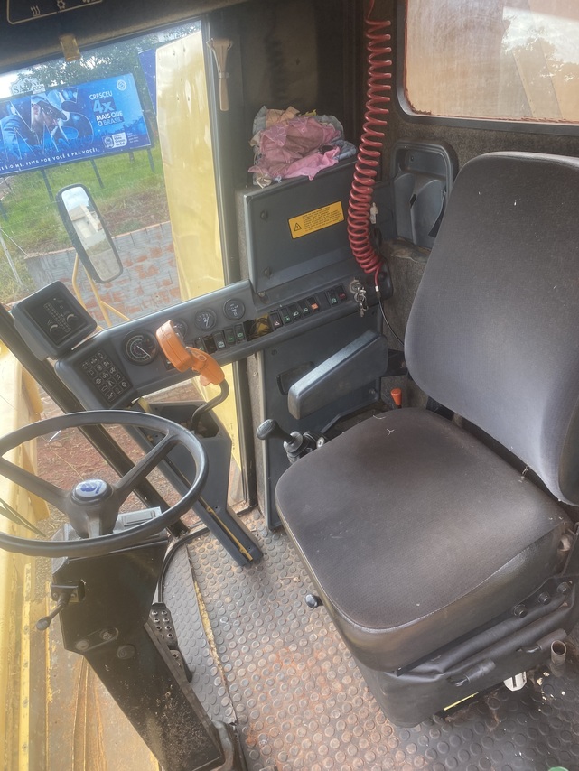 New Holland TC 59  - Todo Terreno - 03/04 3