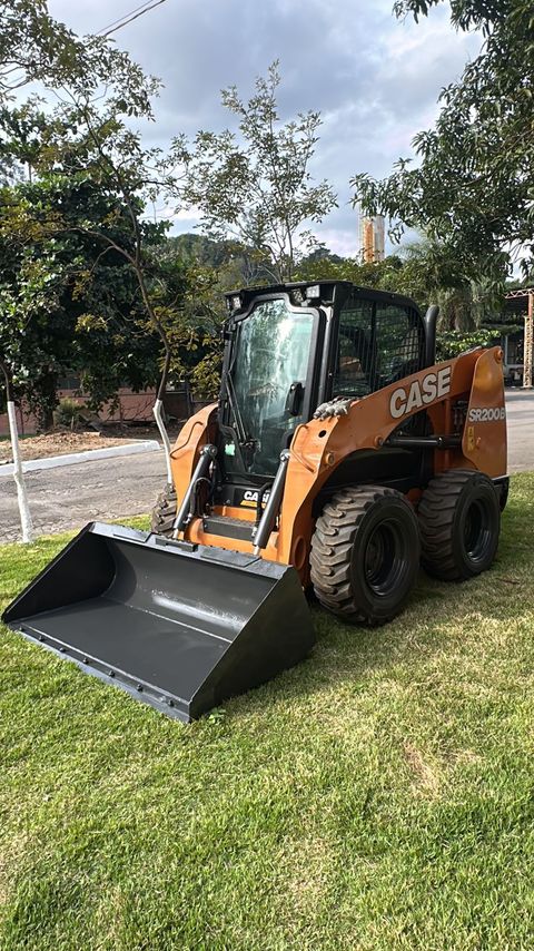 Case SR200 - 24/24 2