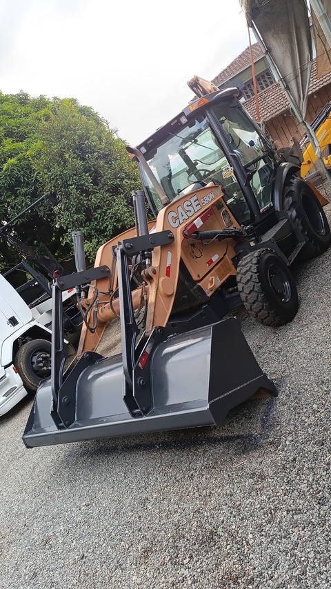 Case 580N - 18/18 5