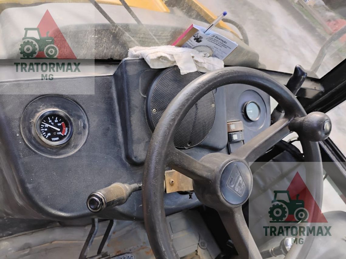 JCB 3C - 09/09 10