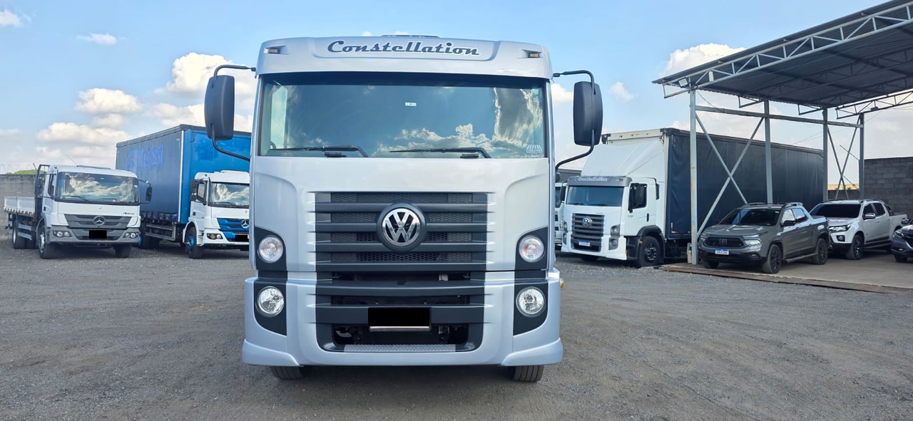 Volkswagen 24-250 E Constellation 3-Eixos - 09/09 3