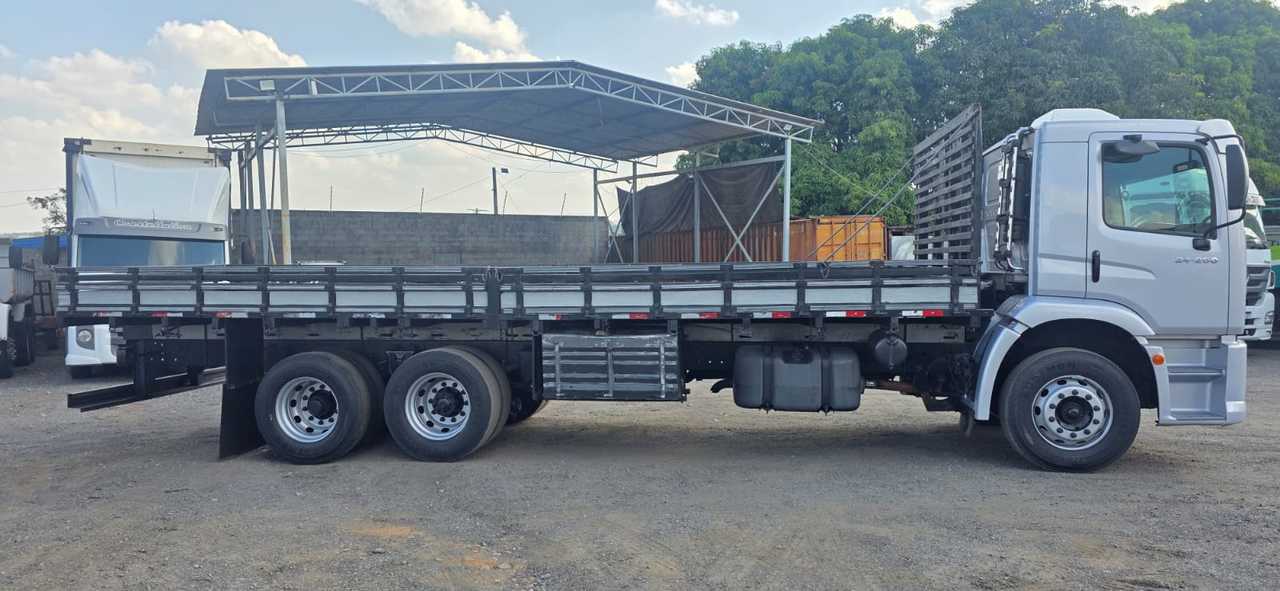 Volkswagen 24-250 E Constellation 3-Eixos - 09/09 14