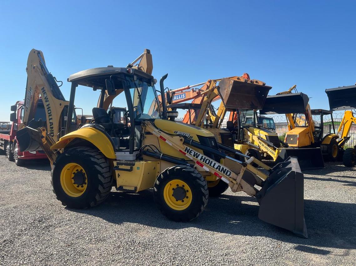New Holland B90B - 14/14 4