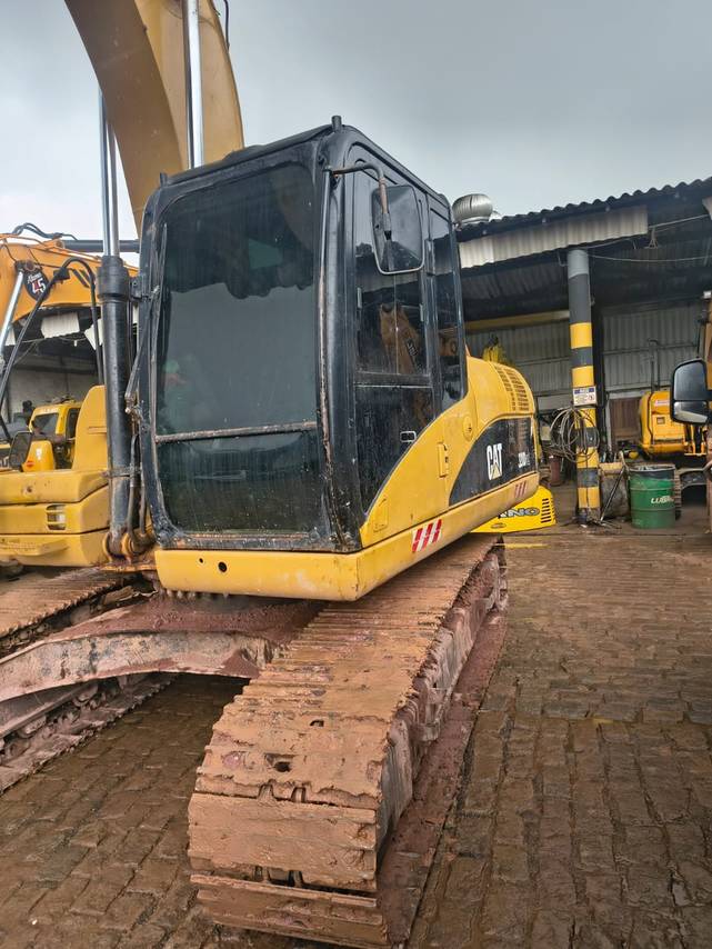 Caterpillar Outros - 20/08 8