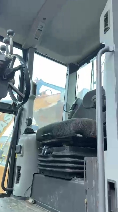 Volvo G930 - 10/10 8
