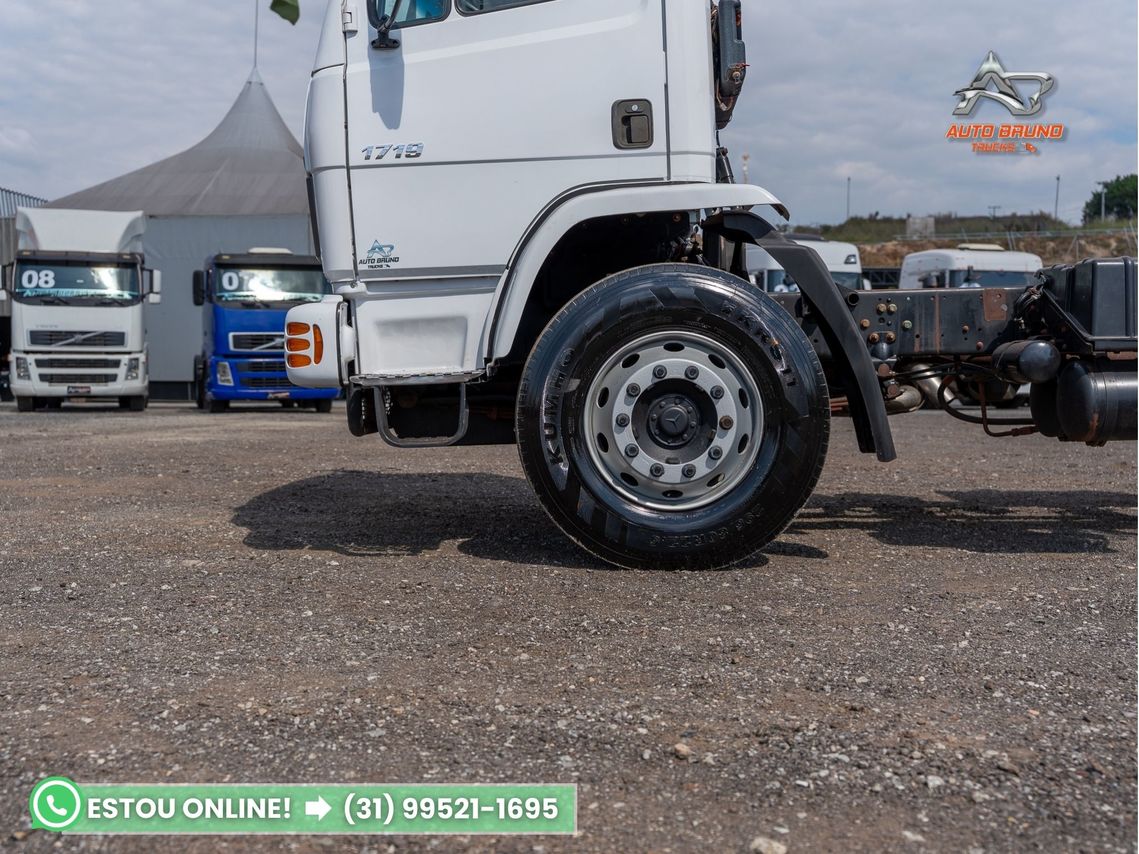 Mercedes Benz Atron 1719 - 14/14 20