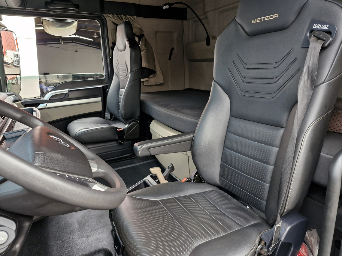 Volkswagen 28-480 6x2 Meteor - 24/25 10