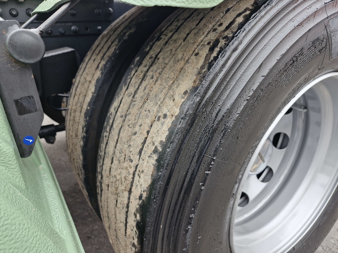 Volkswagen 28-480 6x2 Meteor - 24/25 14