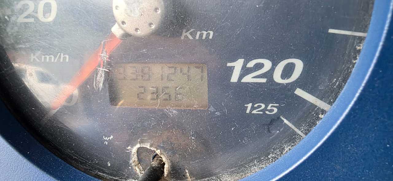 Volkswagen VW 18310 - 05/05 13