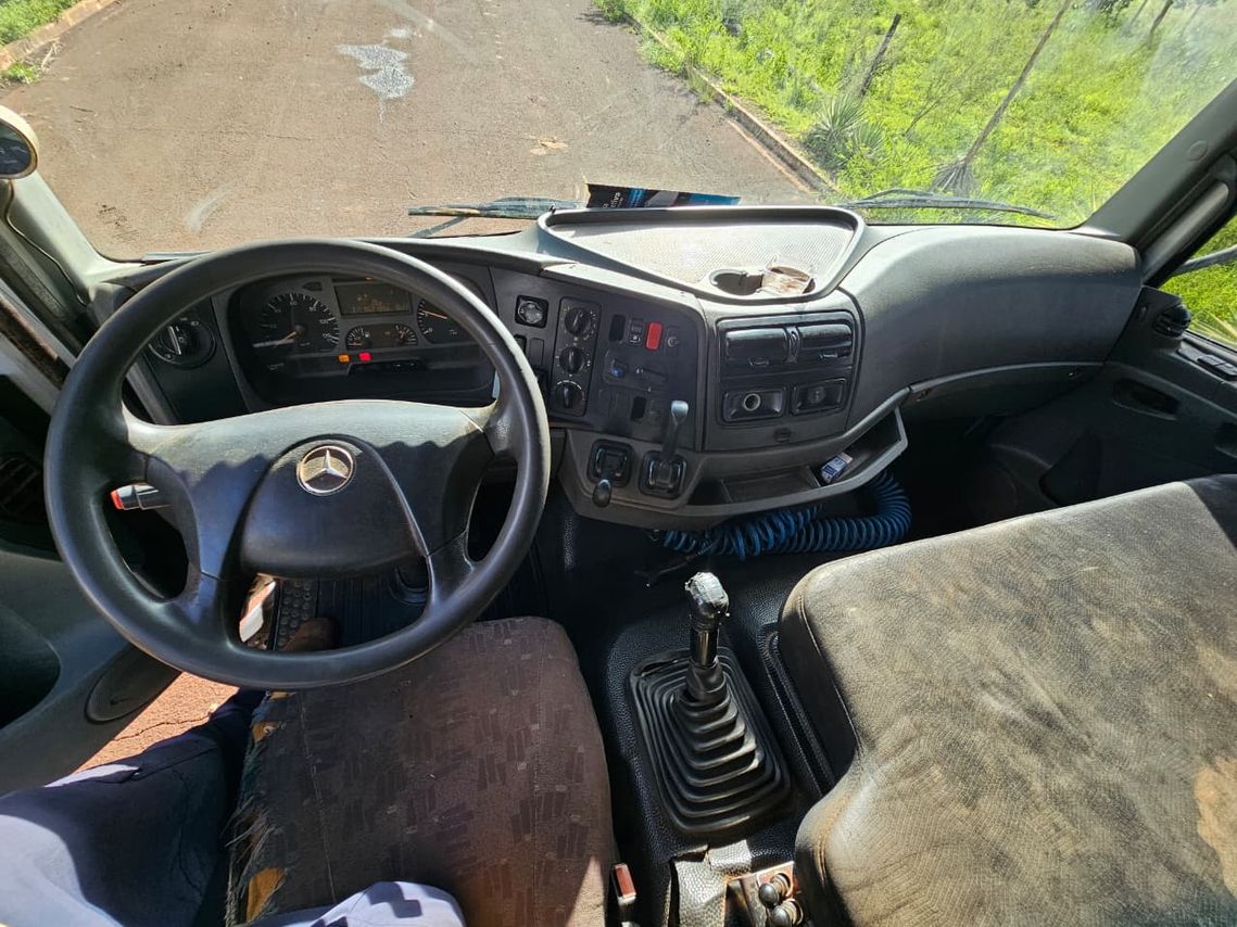 Mercedes Benz Axor 2533 - 07/07 5