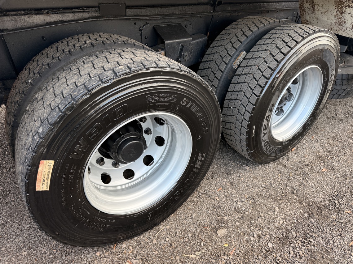 Iveco Eurotech 370 - 03/04 27