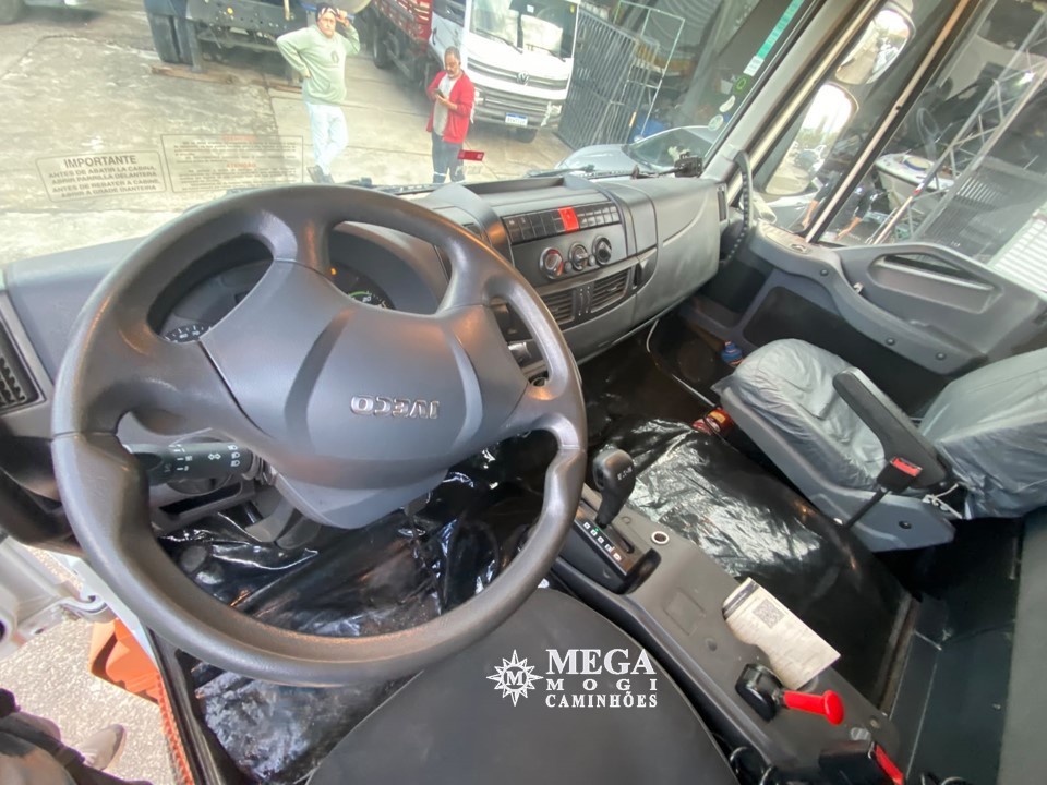 Iveco Tector 240E30 - 22/23 5