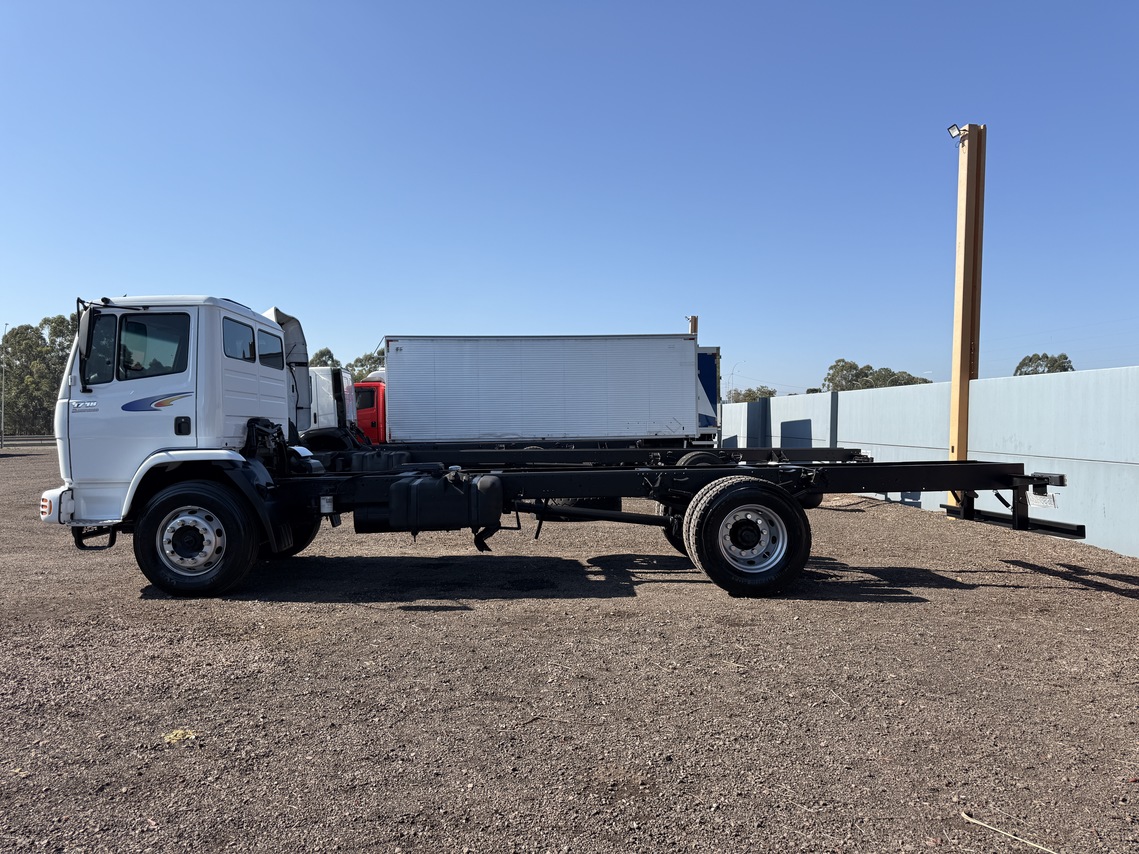 Mercedes Benz MB 1718 - 11/12 6