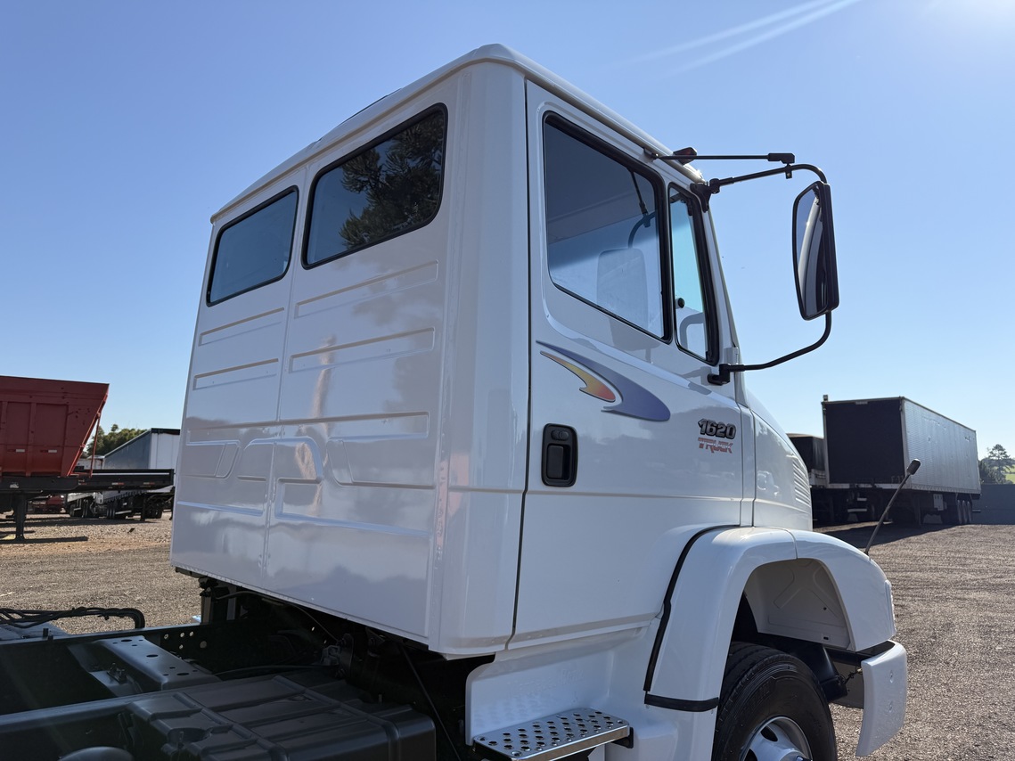 Mercedes Benz MB 1620 - 09/09 7