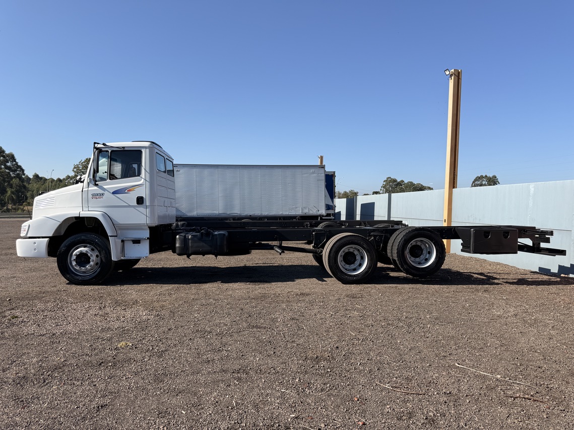 Mercedes Benz MB 1620 - 09/09 8