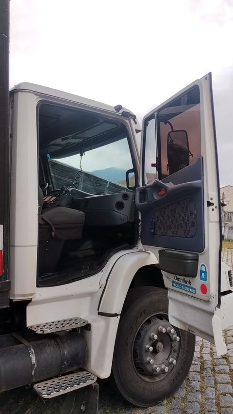 Mercedes Benz MB 1620 - 06/07 5