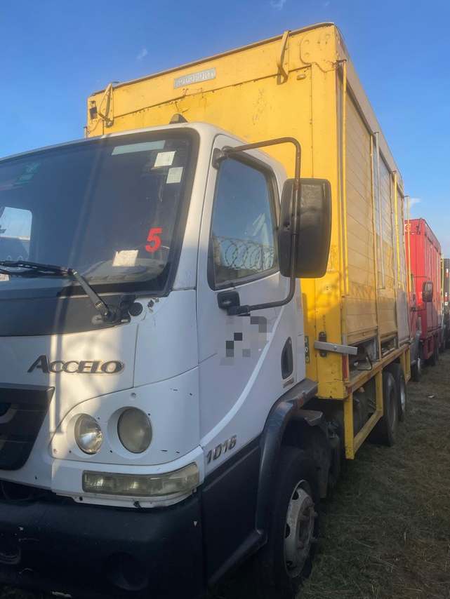 Mercedes Benz Accelo 1016 - 14/14 2