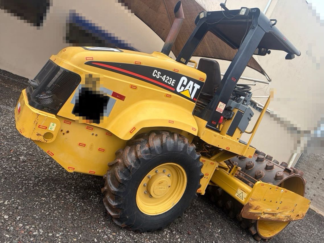 Caterpillar CS423 - 14/14 3
