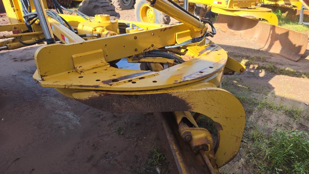 Caterpillar 140K - 18/18 8