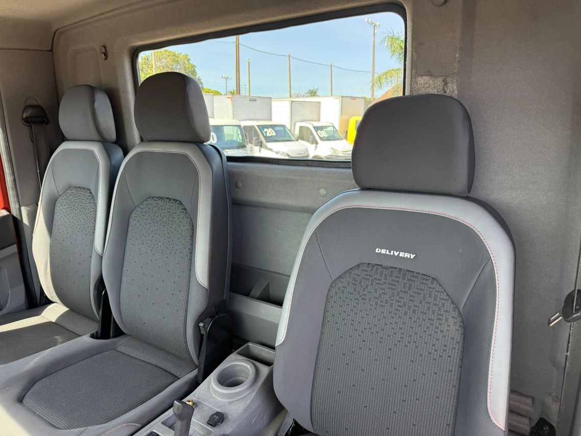 Volkswagen 11-180 Delivery  - 17/18 8