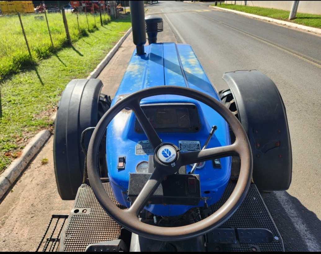 New Holland 7630 - 06/06 10