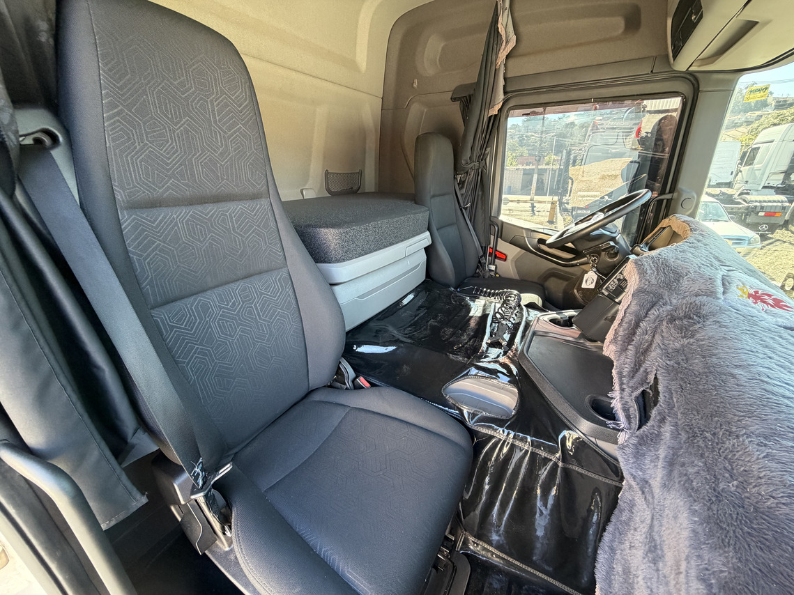 Scania P360 - 22/22 10