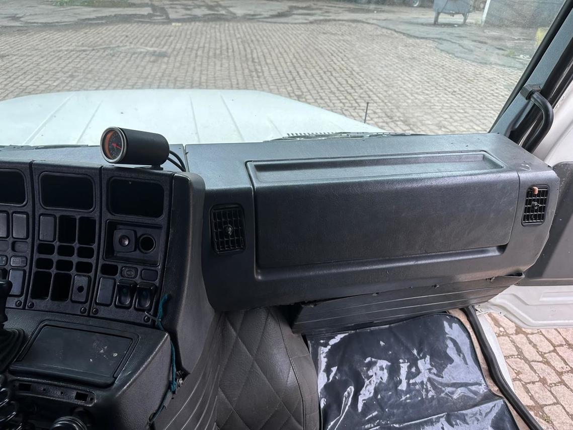 Scania T113H 360 - 92/92 5