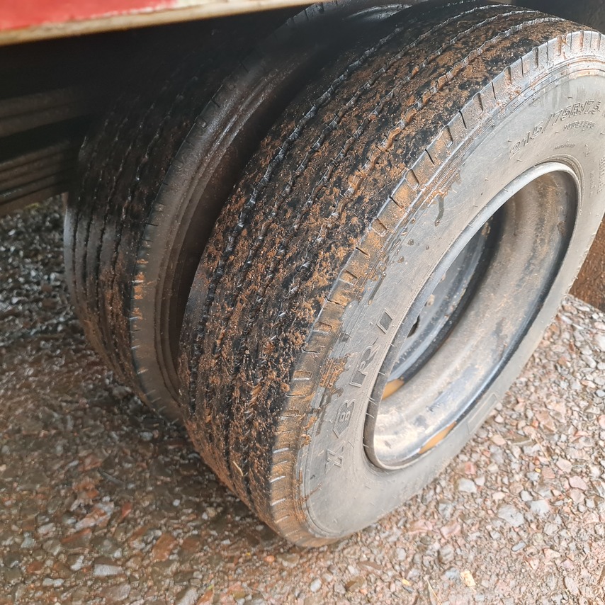 Mercedes Benz MB 710 - 04/04 11