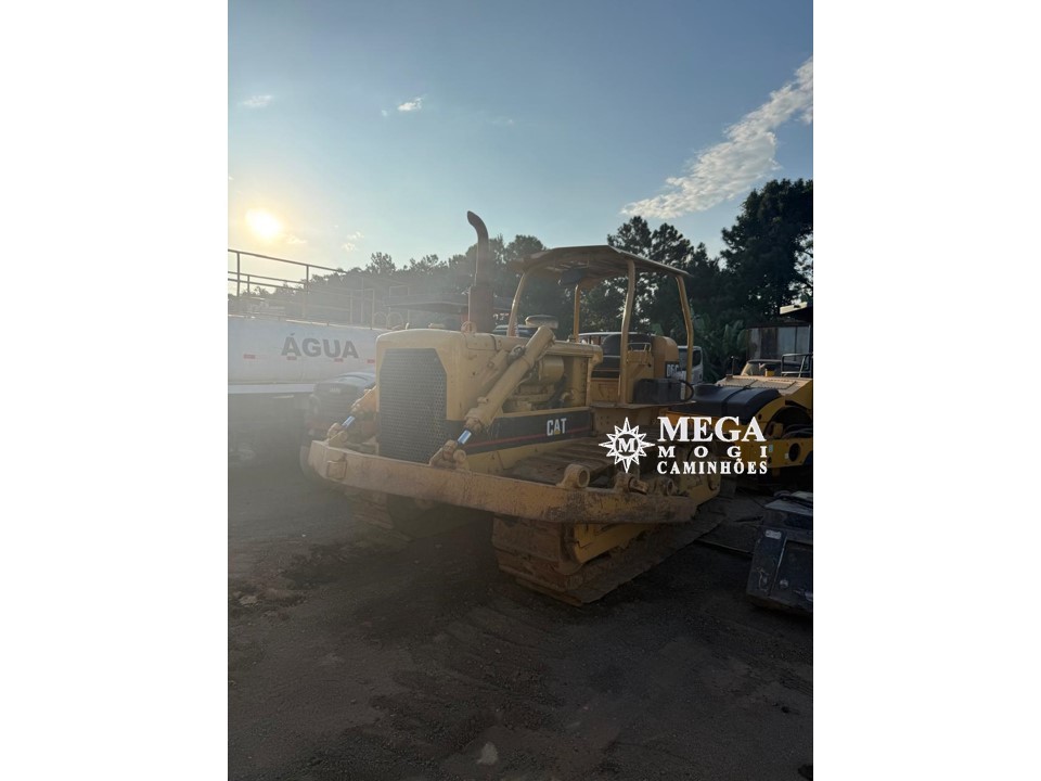 Caterpillar  D6 - 80/80 2