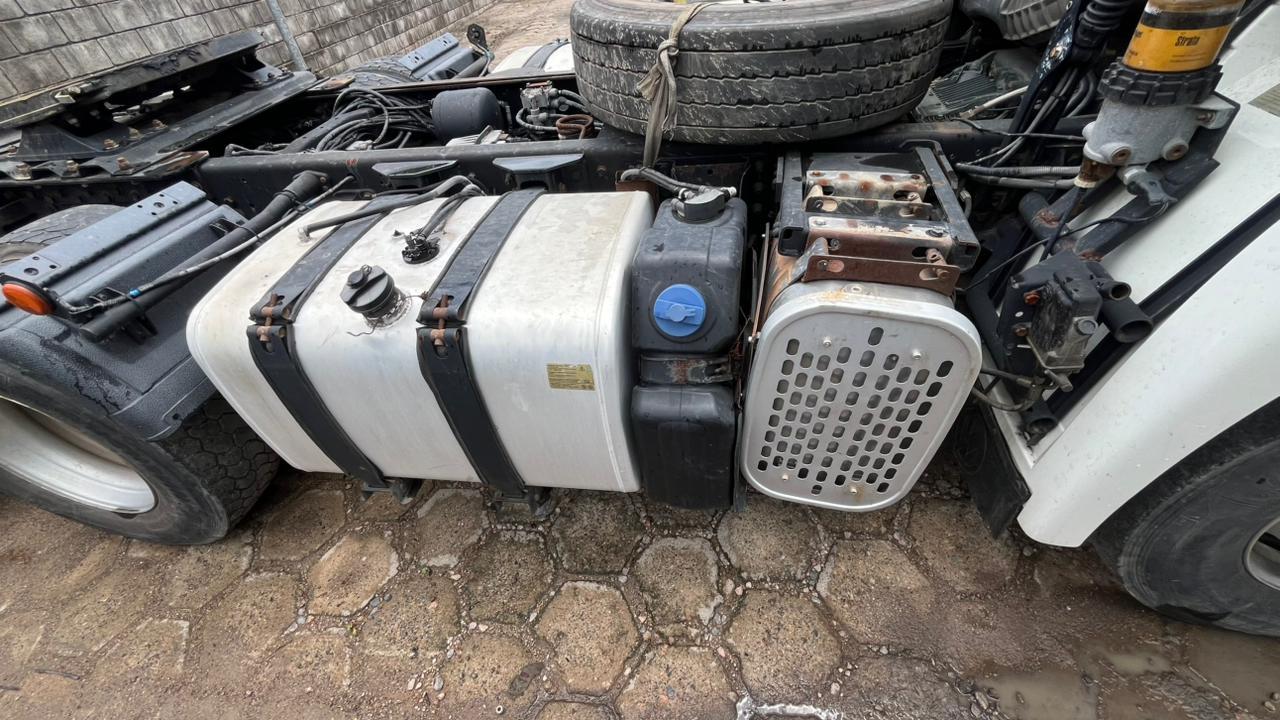 Volkswagen VW 25420 Constellation 6x2 - 19/20 2