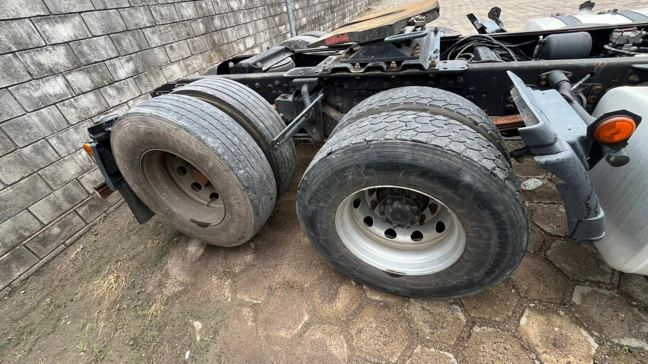 Volkswagen VW 25420 Constellation 6x2 - 19/20 6